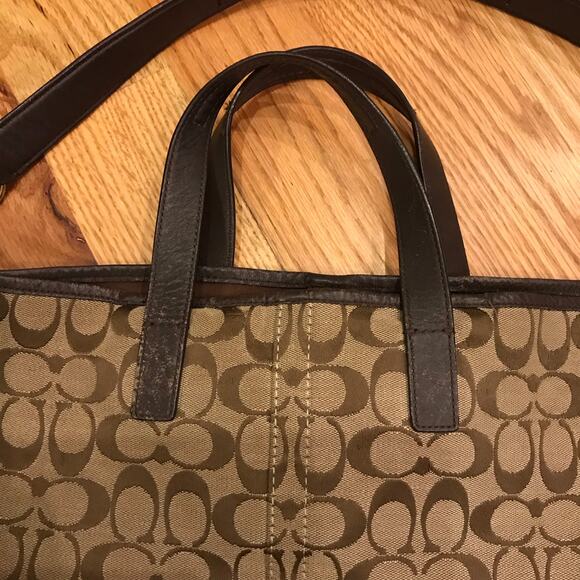 Coach Hadley Duffle Handbag Tote in brown signature canvas brown leather trim - Picture 4 of 6